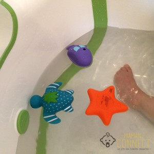 Réducteur de baignoire BabyDam mise en situation