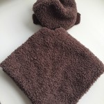 Poncho et bonnet tricot