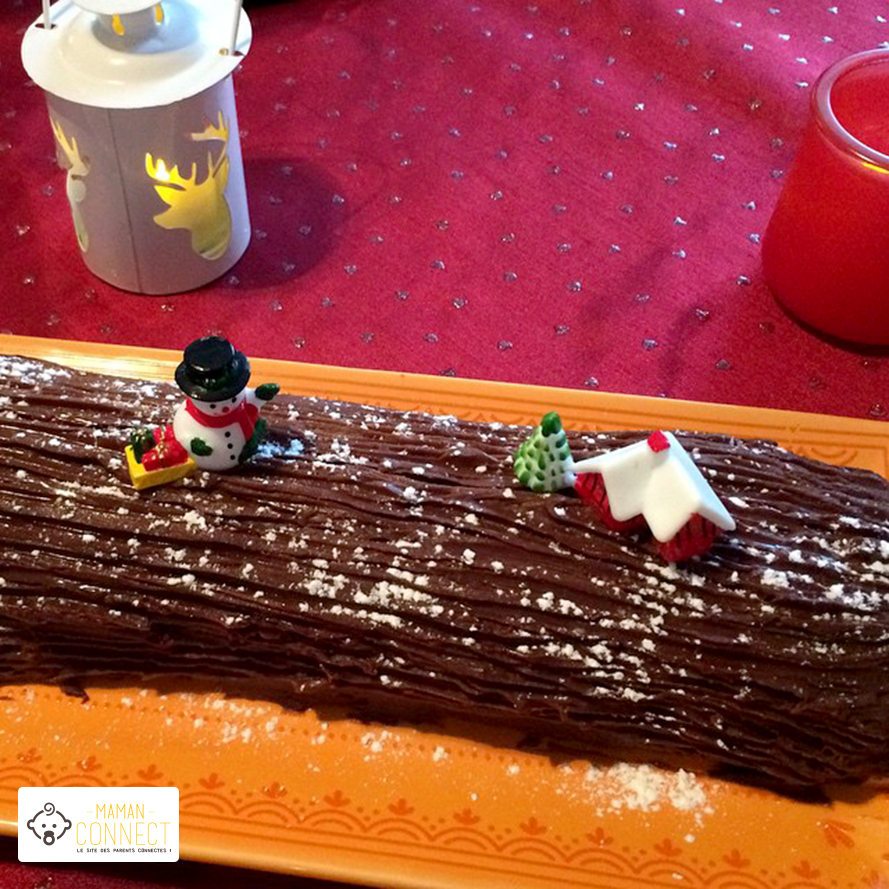 Buche de Noël décorée