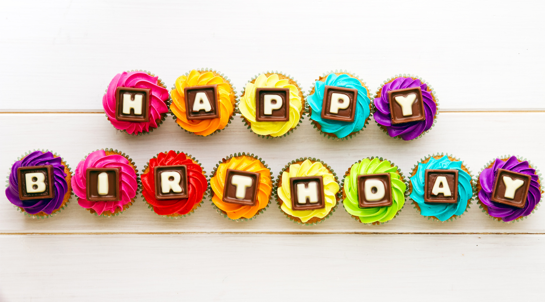 Happy birthday cupcakes 1 an blog